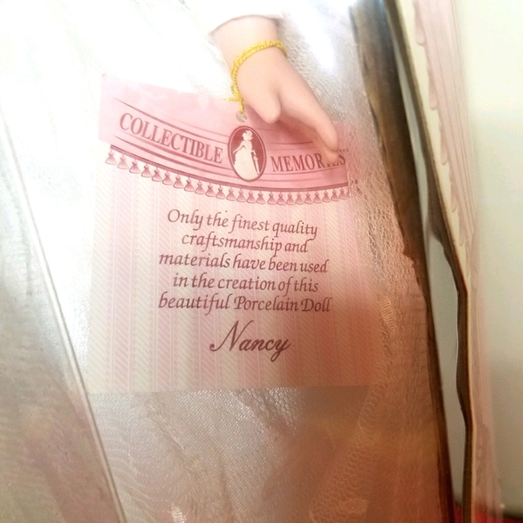 Genuine Porcelain doll Limited Edition - Picture 2 of 3